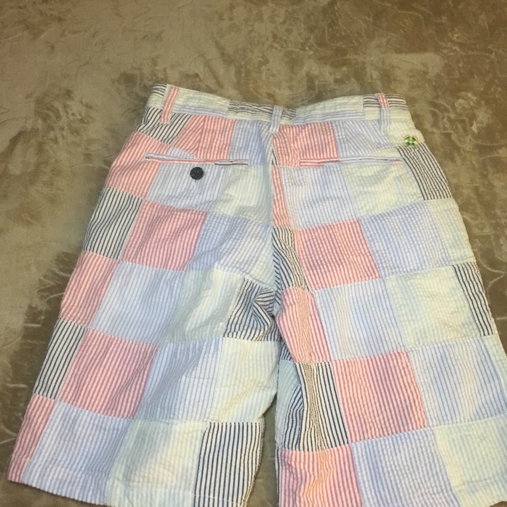 Shorts - Picture 2 of 3